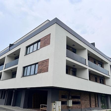 Cluj Airport Apartment Экстерьер фото